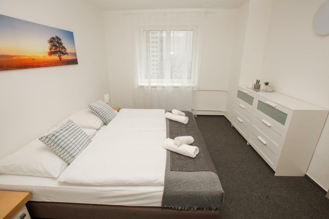 Hotel Blue Apartment Bratislava Exteriör bild
